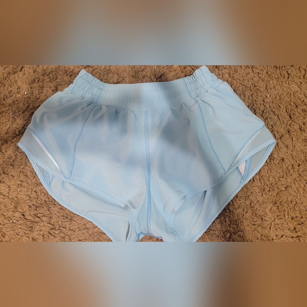 Lululemon hotty hot 2.5 inch bought from lululemon new and used